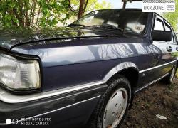Седан Audi 90 I (B2) 1986 в Луцке