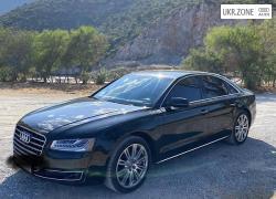 Седан Audi A8 2014 в Виннице