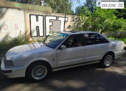 Седан Audi V8 I 1989 в Черкассах