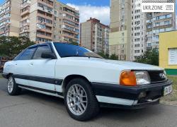 Седан Audi 100 III (C3) Рестайлинг 1989 в Киеве