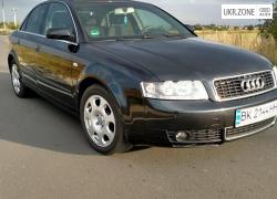 Седан Audi A4 2004 в Дубровице