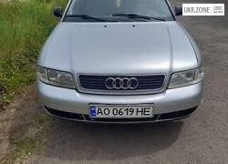 Седан Audi A4 I (B5) 1995 у Ужгороді