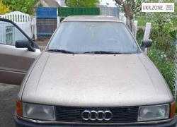 Седан Audi 80 IV (B3) 1987 в Остроге