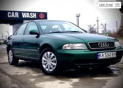Седан Audi A4 I (B5) 1996 в Киеве
