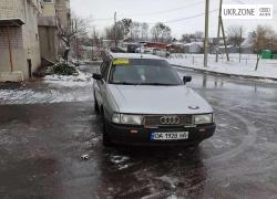 Седан Audi 80 1991 у Звенигородці