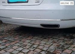 Седан Audi A8 2014 в Ужгороде