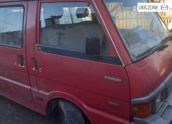 Минивэн Mazda Bongo III 1992 в Макарове