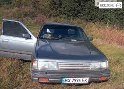 Седан Mazda 929 1988 в Хмельницком