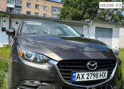 Седан Mazda 3 2017 в Волочиске