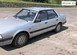 Седан Mazda 626 II (GC) 1986 в Луцке