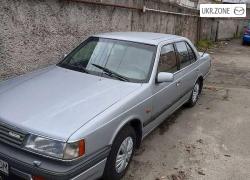Седан Mazda 929 1987 в Буче