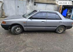 Седан Mazda 323 1991 у Миколаєві