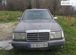 Седан Mercedes-Benz E-Класс I (W124) 1993 в Косове