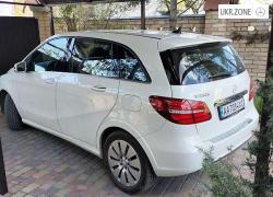 Хетчбек 5 дверей Mercedes-Benz B-Класс II (W246) Рестайлінг 2015 у Києві