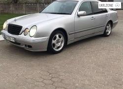 Седан Mercedes-Benz E-Класс II (W210, S210) Рестайлинг 2000 в Костополе