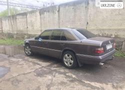 Седан Mercedes-Benz E-Класс 1995 в Львове