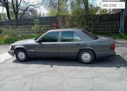 Mercedes-Benz E-Класс 1986 в Запорожье