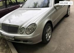 Седан Mercedes-Benz E-Класс 2002 в Харькове