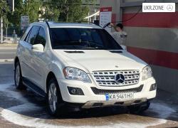 Внедорожник 5 дверей Mercedes-Benz M-Класс (ML) II (W164) Рестайлинг 2010 в Вышгороде
