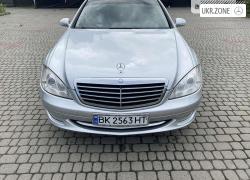 Седан Mercedes-Benz S-Класс V (W221) 2006 в Львове