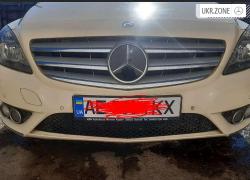 Хэтчбек 5 дверей Mercedes-Benz B-Класс 2014 в Днепре