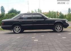 Седан Mercedes-Benz E-Класс I (W124) 1994 в Ужгороде