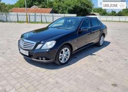 Седан Mercedes-Benz E-Класс IV (W212, S212, C207) 2011 в Черновцах