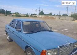 Mercedes-Benz E-Класс 1980 в Новоднестровске