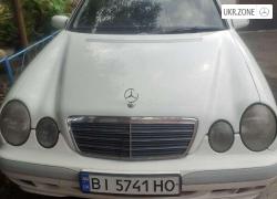 Седан Mercedes-Benz E-Класс II (W210, S210) Рестайлинг 2000 в Миргороде