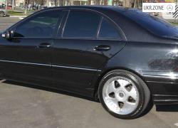 Седан Mercedes-Benz C-Класс II (W203) 2002 в Одессе