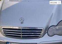 Универсал 5 дверей Mercedes-Benz C-Класс II (W203) 2002 в Умане
