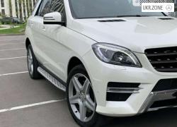 Внедорожник 5 дверей Mercedes-Benz M-Класс (ML) 2011 в Черновцах