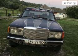 Седан Mercedes-Benz 190 (W201) I 1982 в Черновцах