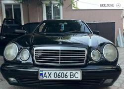 Седан Mercedes-Benz E-Класс II (W210, S210) 1998 в Харькове