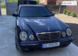 Седан Mercedes-Benz E-Класс II (W210, S210) Рестайлинг 2000 в Новоселице