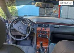 Седан Mercedes-Benz E-Клас 1995 у Кременчуці