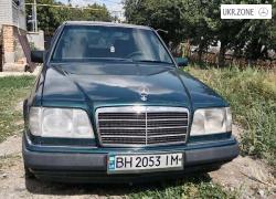 Седан Mercedes-Benz E-Класс 1995 в Подольске