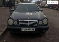 Седан Mercedes-Benz E-Класс II (W210, S210) 1998 в Коломые