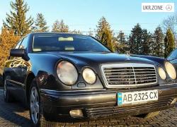 Седан Mercedes-Benz E-Клас II (W210, S210) 1998 у Чернівцях