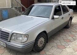 Седан Mercedes-Benz E-Клас I (W124) 1994 у Львові