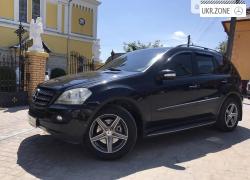 Внедорожник 5 дверей Mercedes-Benz M-Класс (ML) 2005 в Новом Роздоле