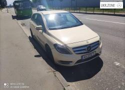 Хэтчбек 5 дверей Mercedes-Benz B-Класс 2014 в Киеве