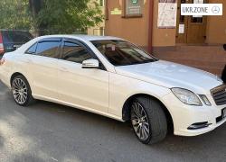 Седан Mercedes-Benz E-Класс IV (W212, S212, C207) 2012 в Ужгороде