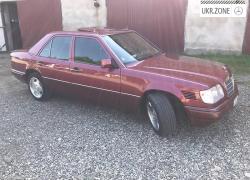 Седан Mercedes-Benz E-Класс 1995 в Вижнице