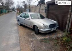 Седан Mercedes-Benz E-Класс 1996 в Одессе