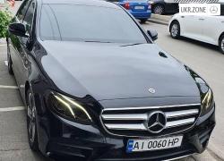 Седан Mercedes-Benz E-Класс V (W213, S213, C238) 2018 в Киеве