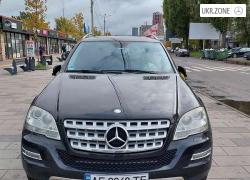 Внедорожник 5 дверей Mercedes-Benz M-Класс (ML) 2011 в Днепре