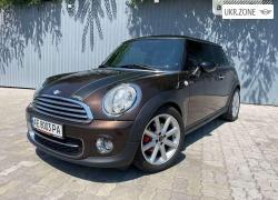 Хэтчбек 3 двери MINI Cooper Hatch II (R56) Рестайлинг 2011 в Каменском