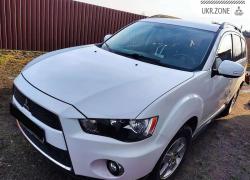 Внедорожник 5 дверей Mitsubishi Outlander II Рестайлинг 2011 в Ровно