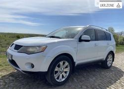 Внедорожник 5 дверей Mitsubishi Outlander 2009 в Жмеринке
